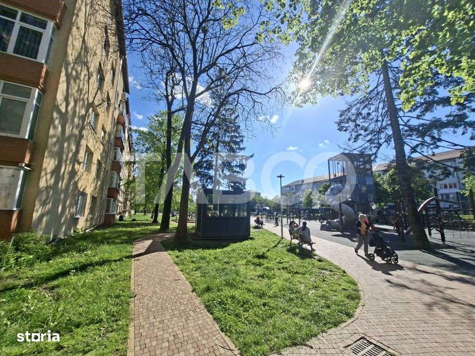 Apartament de vanzare 3 camere Terezian 70 mpu plus balcon Comision 0% - Imagine principală: 1/19