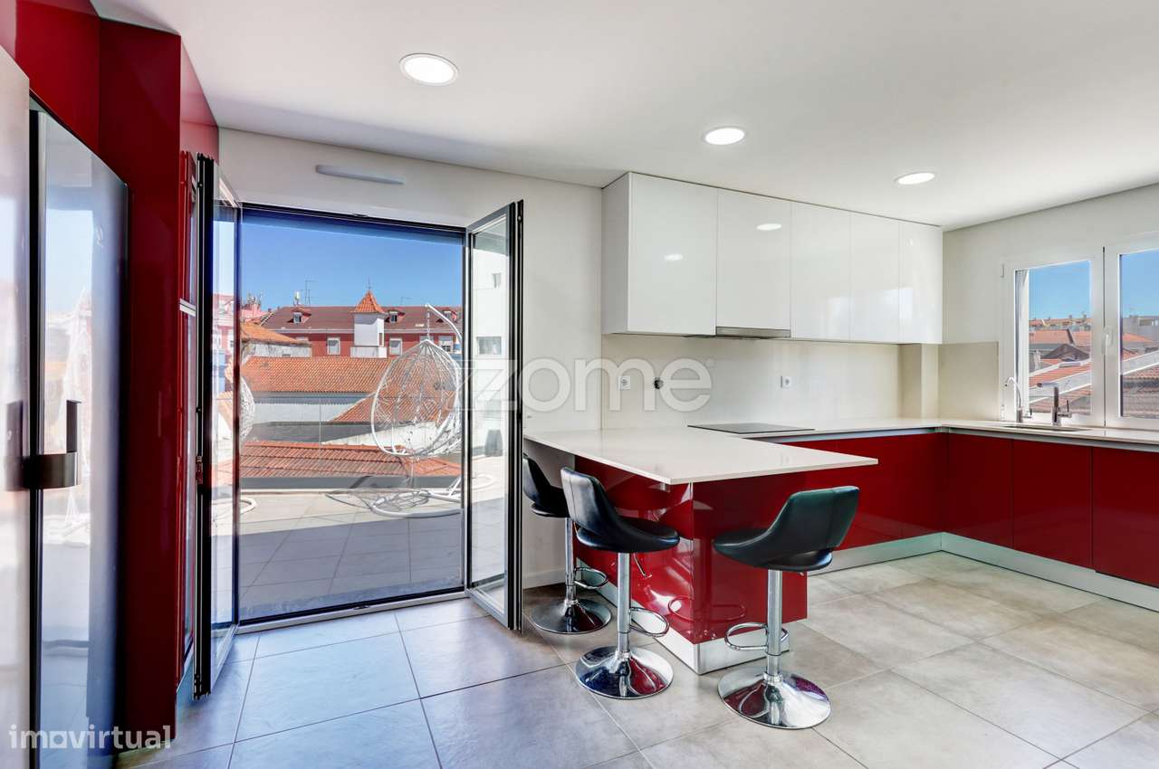Apartamento T5 Novo em Sacavém-12