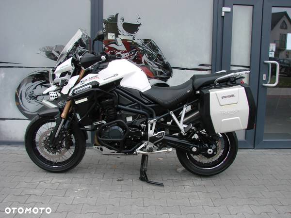 Triumph Tiger - 1