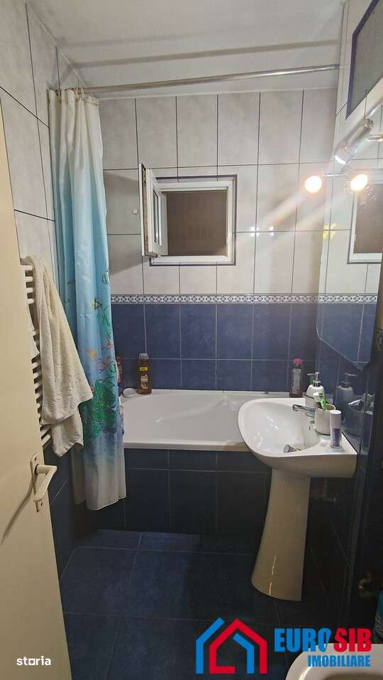 Apartament 3 camere decomandate si pivnita in Sibiu V Aaron-6