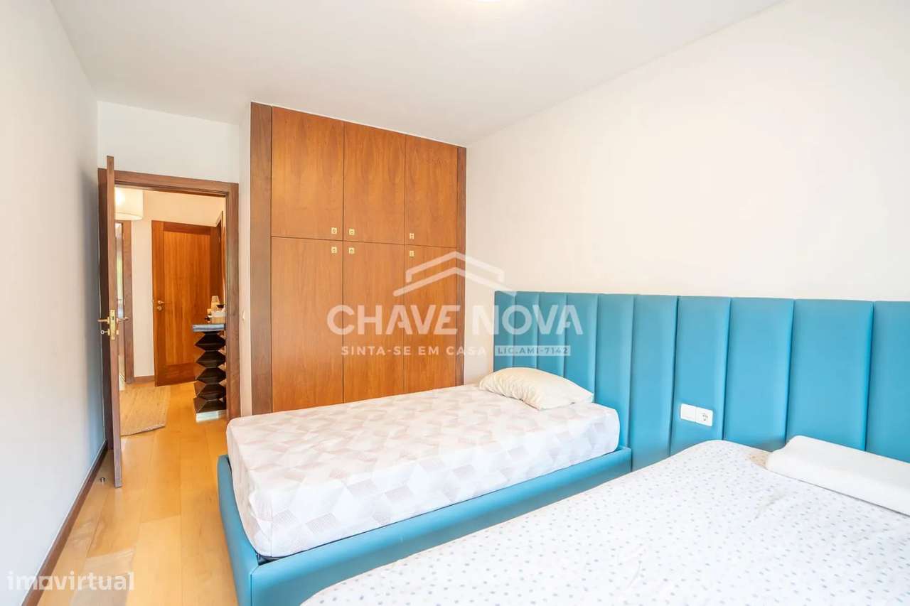 Apartamento T3 em Condomínio Fechado | Junto ao Arrábida Shopping-9