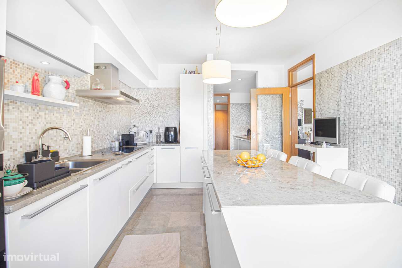 Apartamento T3 - Condomínio Luna Rio - Parque das Nações-23
