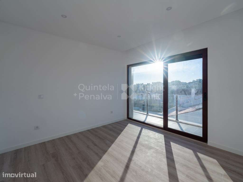 Moradia T4 com jardim, piscina e garagem em Birre-18