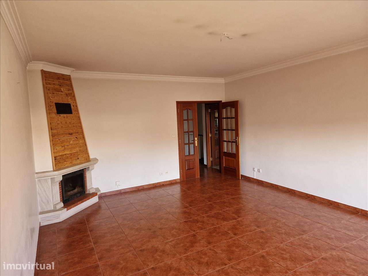 IMÓVEL ARRENDADO ATÉ MAIO 2026  Apartamento T2 - Grande imagem: 4/19