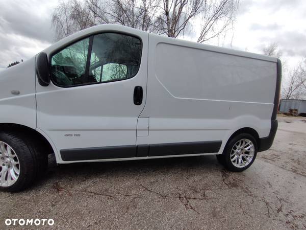 Renault Trafic - 14