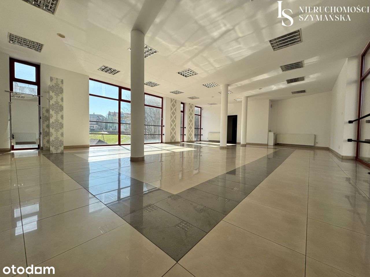 Nieruchomość komercyjna w doskonałej lokalizacji w-7