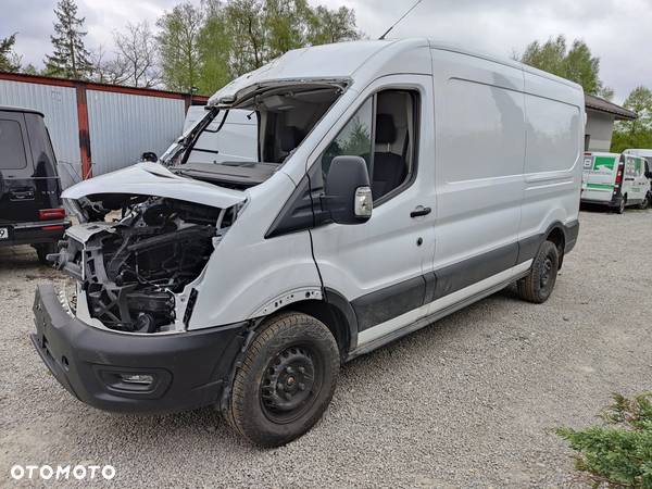 Ford Transit MK8 Lift L3H2 2.0Tdci 130km 2023 r Klima Grzana szyba  Esp Euro 6 Pdc Przod Tyl Oryginalny Przebieg 11 tys  Led Tempomat Skórzana Kierownica - 4