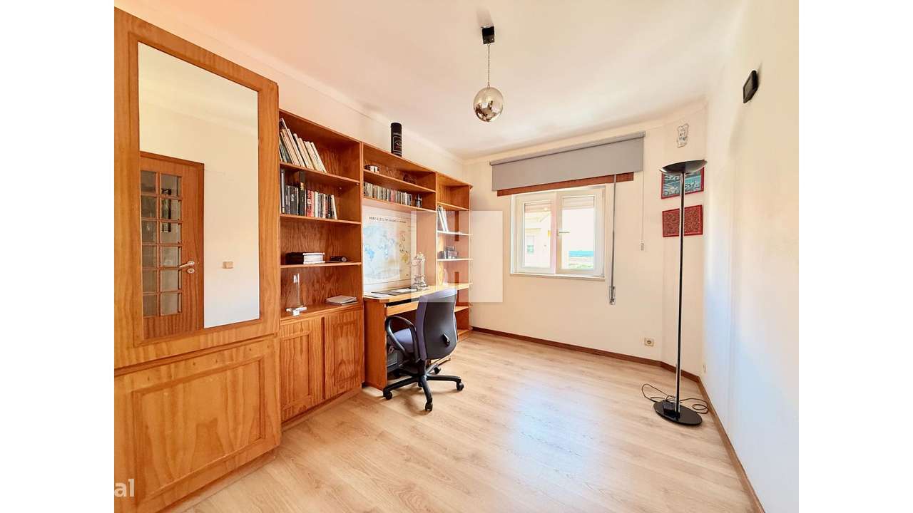 T3 com vista rio e muita luz-16