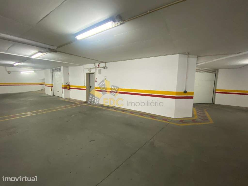 Apartamento Duplex T2+1 com Parqueamento, Arrecadação e Varanda | E...-51