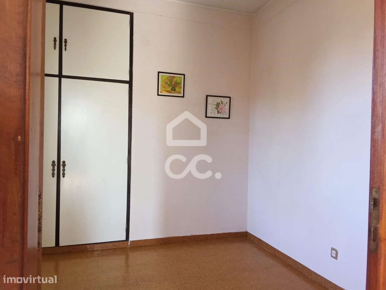 Moradia T5 em Vermelha – Cadaval, com Garagem, Adega e Terreno.-27