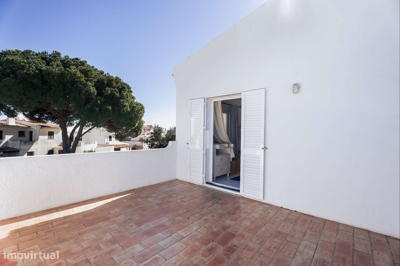Moradia T5 para venda com vista mar, em Albufeira-25