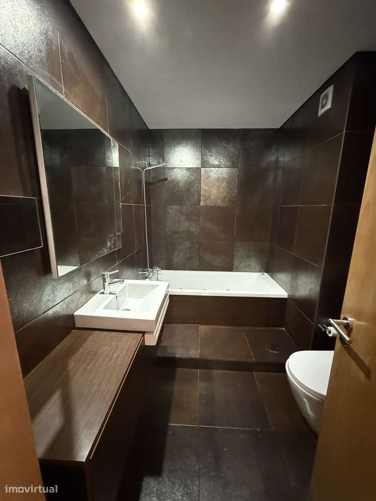 Apartamento T3 no centro com excelentes acabamentos-7