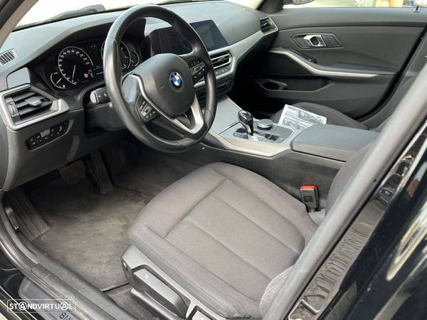 BMW 318 d Touring Aut. Advantage - 11