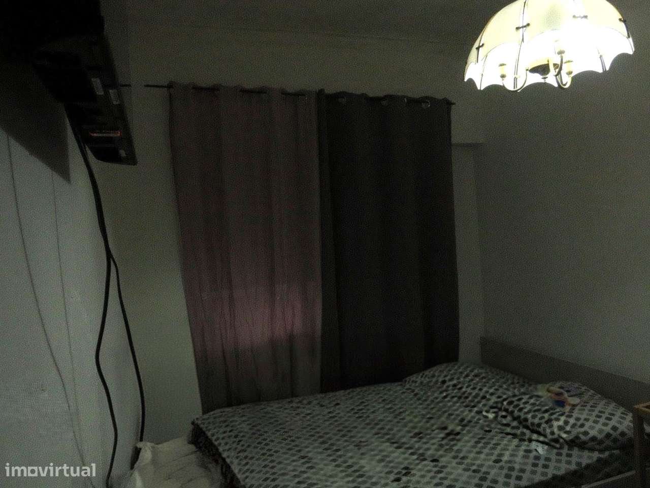 Apartamento T2 situado na pitoresca zona da Ajuda-10