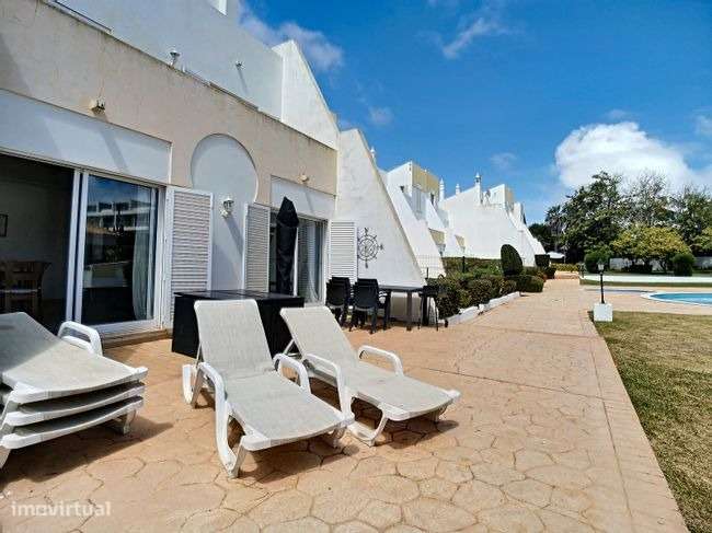 Moradia T3 em Localização Soberba para Arrendamento ao Ano - Grande imagem: 3/17