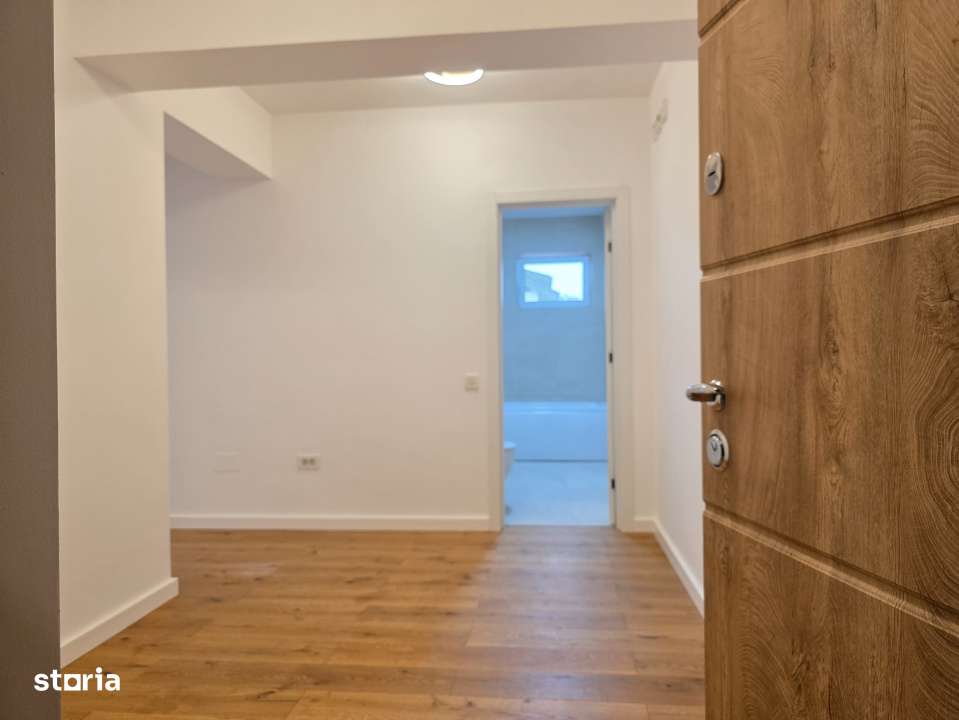 Apartament cu doua camere 60mp, terasa 25mp, Tractorul-18