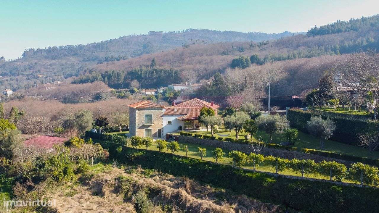 Luxuosa moradia de luxo T4 nova com piscina - Ponte de Lima! - Grande imagem: 5/44