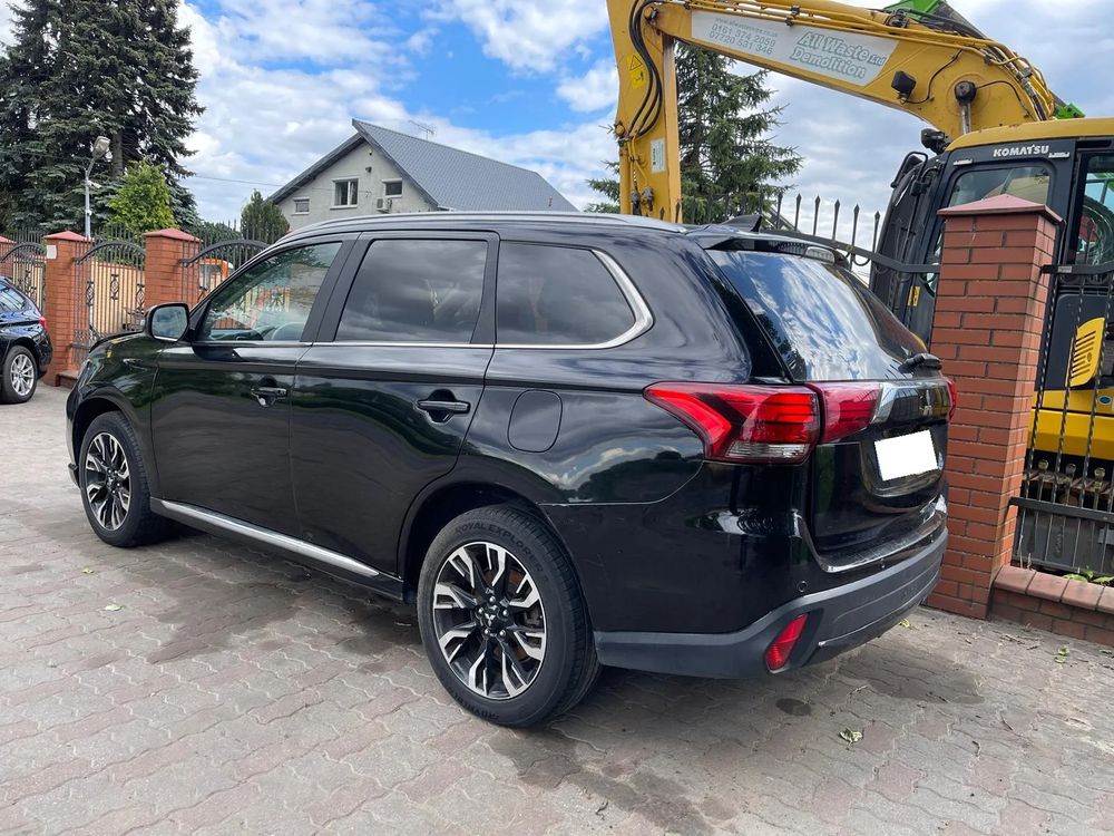 Mitsubishi Outlander III (2012-2022) Instyle NAVI + 2017
