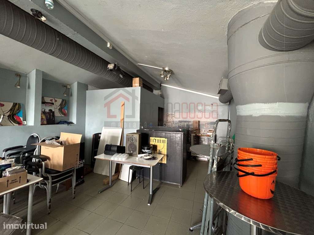 Prédio no Centro Histórico de Peniche-17