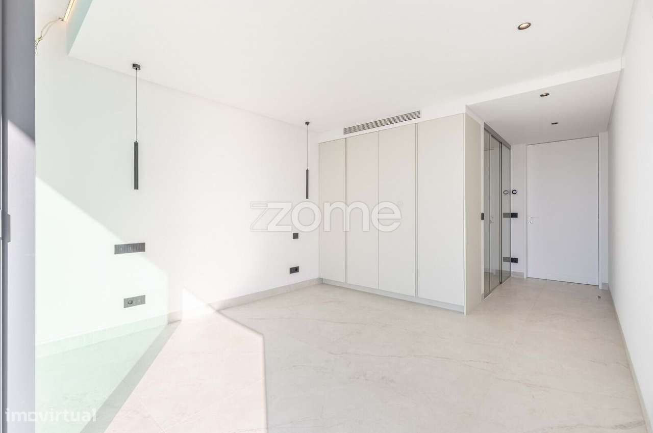 Moradia T4|Vista Baía|Funchal-38