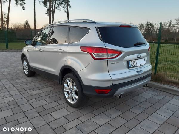 Ford Kuga 2.0 TDCi 4x4 Titanium - 10