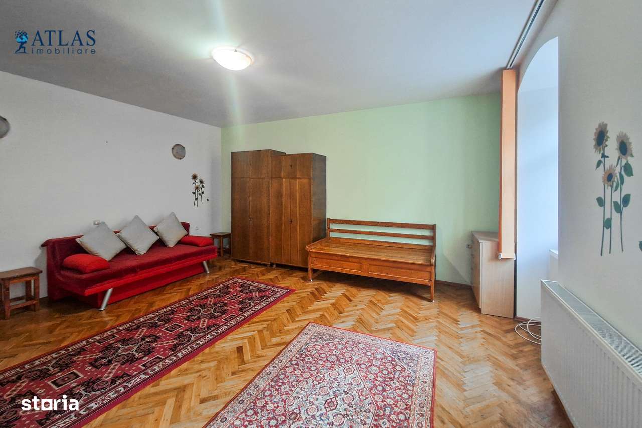 Piata Sfatului - Piata Brassai, 2 accese, vedere padure, comision 0%-2