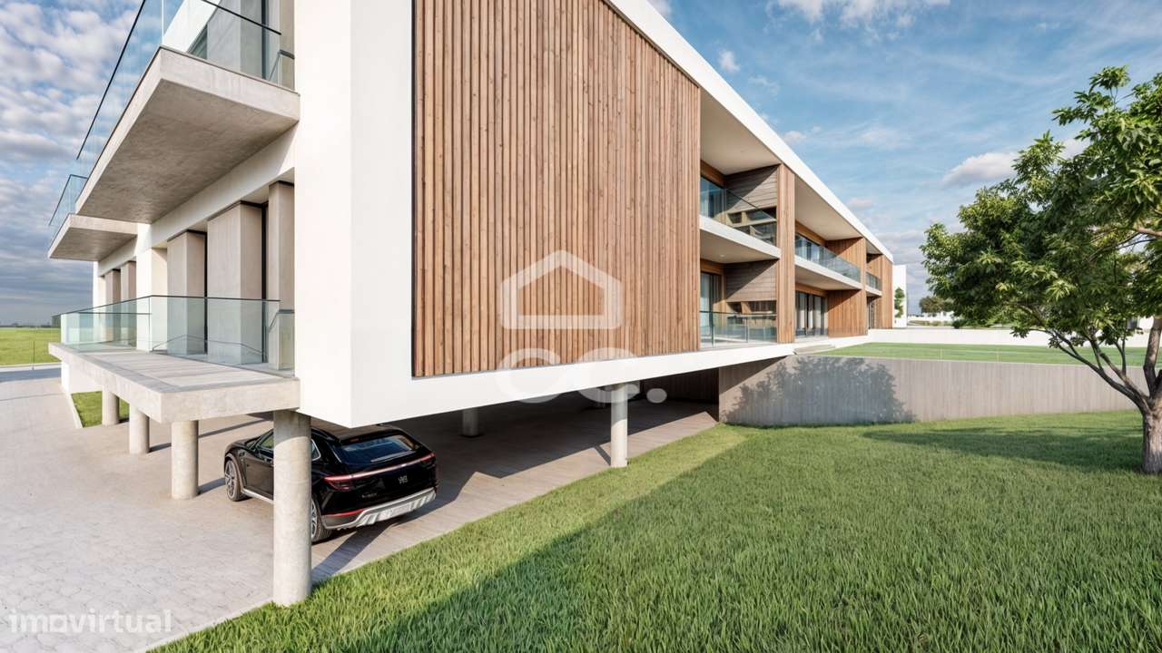 Apartamento T3 com terraço e um logradouro com 157m2, em construção em-5