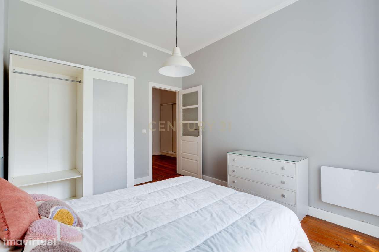 Moradia Geminada T6 com Logradouro | Marquês – Porto-14