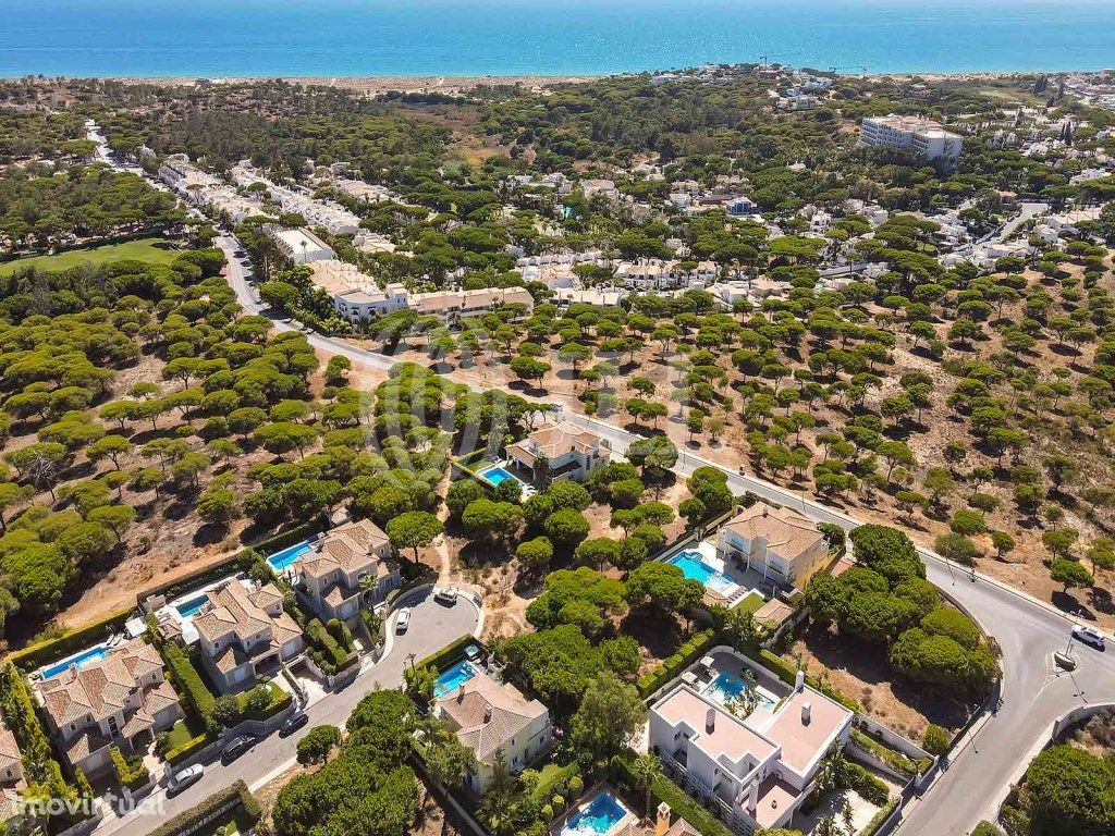 Terreno para construção, na Varandas do Lago, Algarve