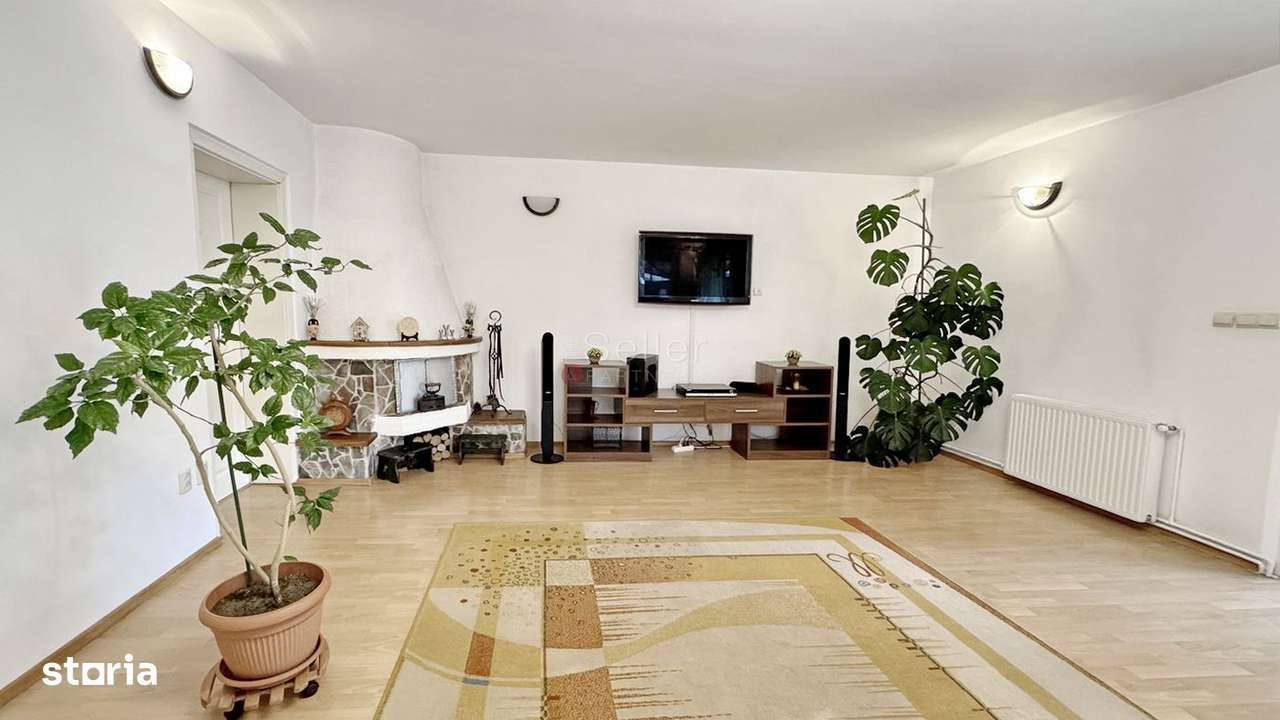 Casa De Vanzare Langa Padure - Imagine principală: 5/20