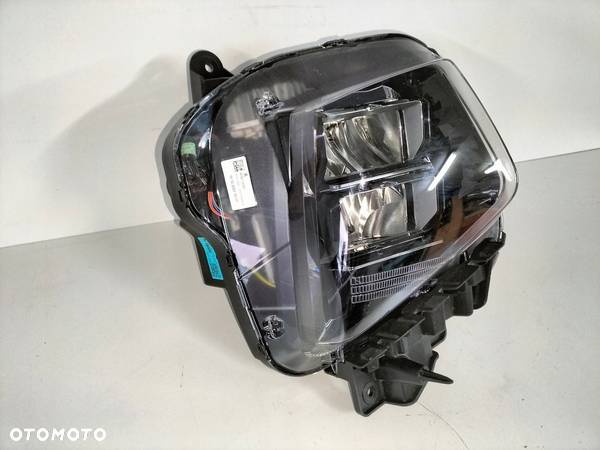 Lampa przednia prawa HYUNDAI TUCSON 4 IV 20- - 2