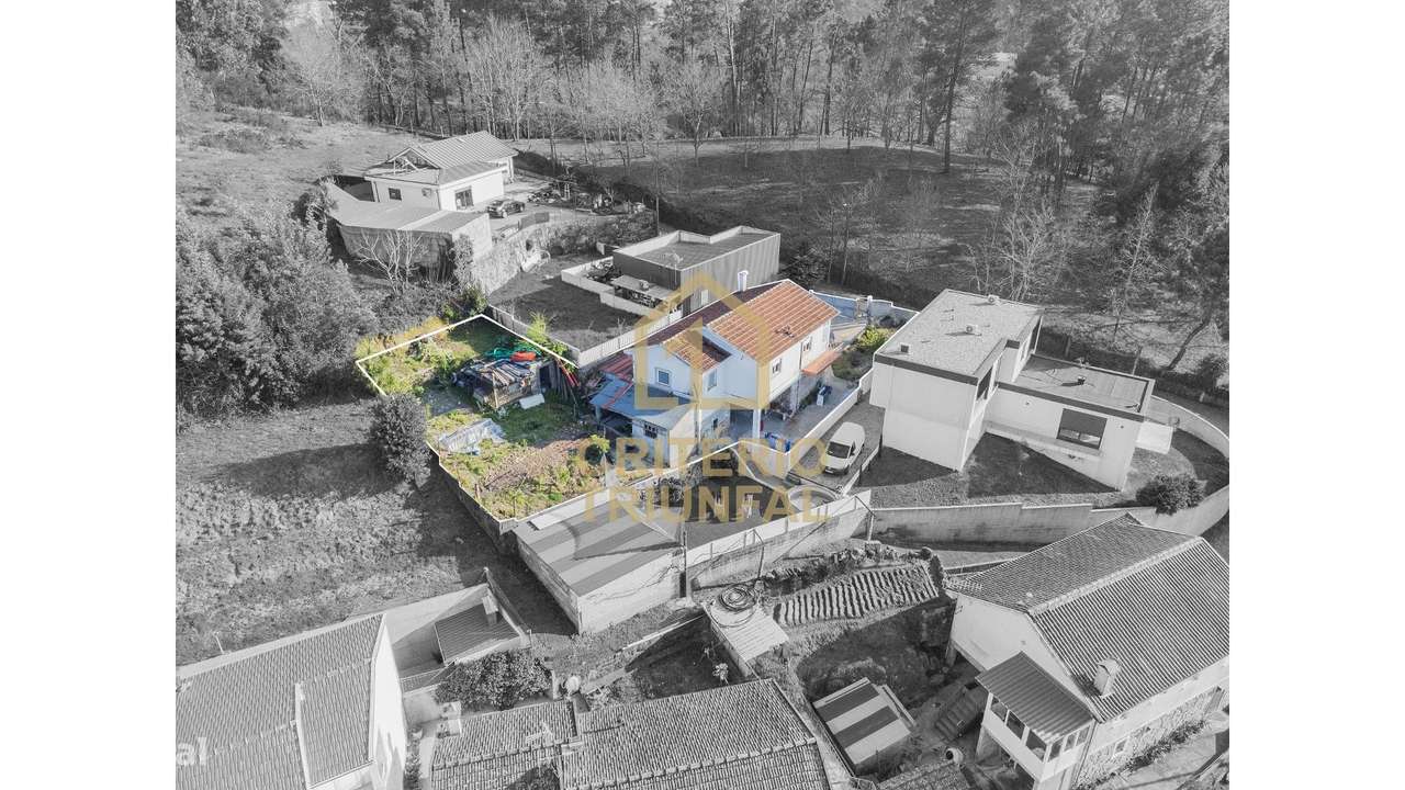 Moradia Isolada T4 em Nespereira-45