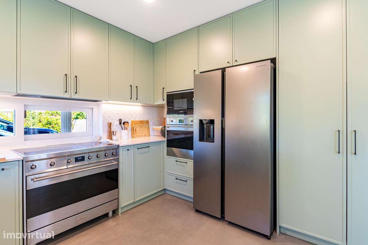 Charme Tradicional • Conforto Moderno • Energia Solar Inteligente (202-9