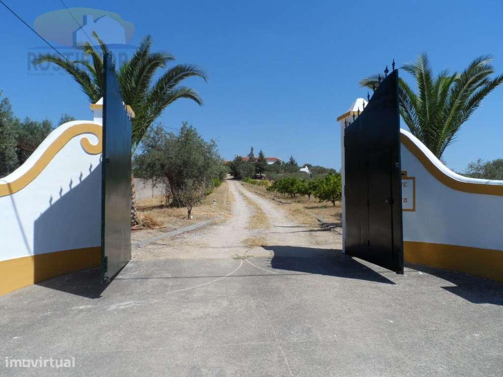 Quinta T3 | Piscina | Junto à Barragem da Vigia - Grande imagem: 2/44