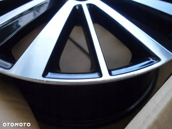 Felga VW BEETLE JETTA GOLF 18'' 5C5071498 5C5 - 2