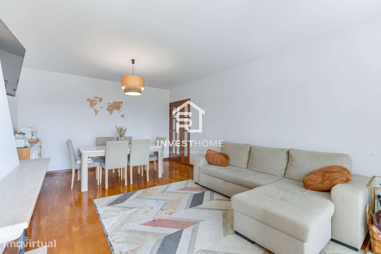 Apartamento T2 | Boas áreas | Varanda | 2 Lugares Garagem-13