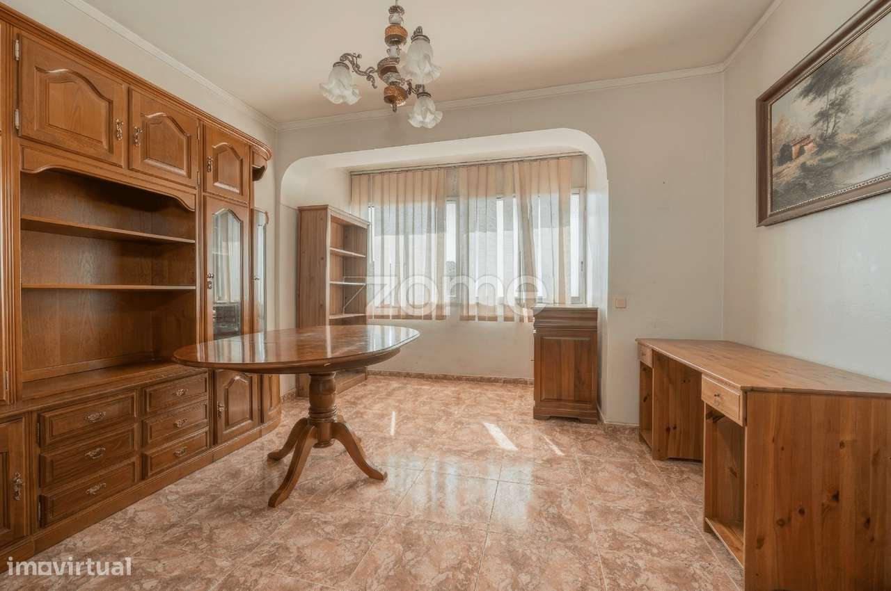 Apartamento T4 em Oeiras com vista mar-12