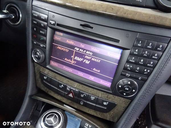 RADIO FABRYCZNE CD GPS NAVI MERCEDES CLS W219 - 1
