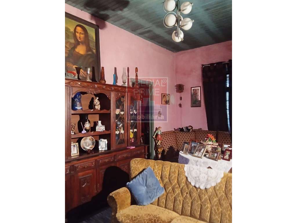 MORADIA TÉRREA EM SAO JOÃO DE LOURE-13