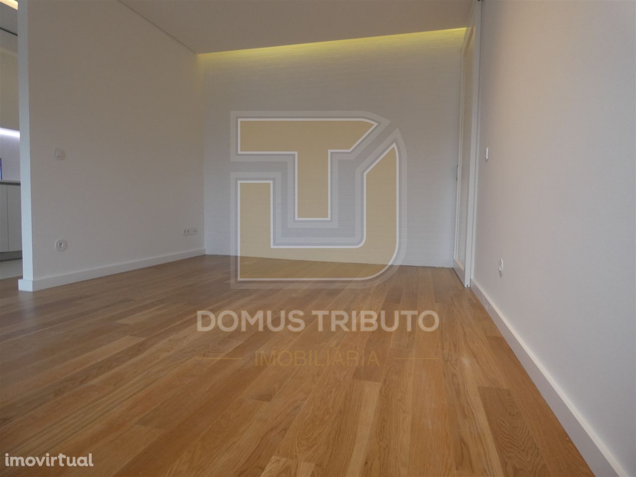 Apartamento T3 Totalmente Remodelado junto à Rotunda da Boavista, Port