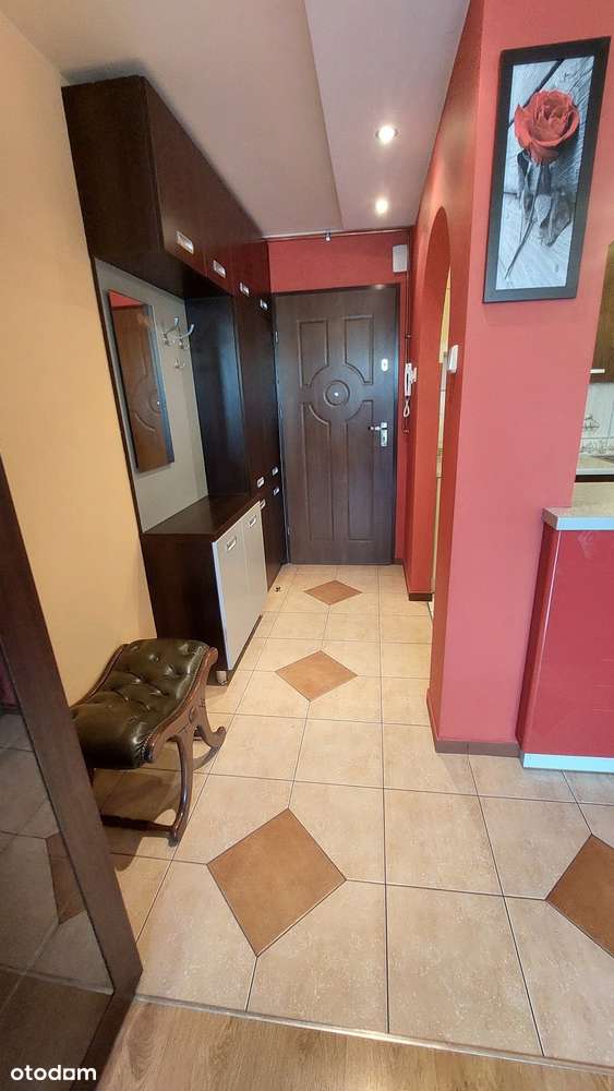 Atrakcyjne, po remoncie 2 pokojowe przy ul. Żelaznej-6