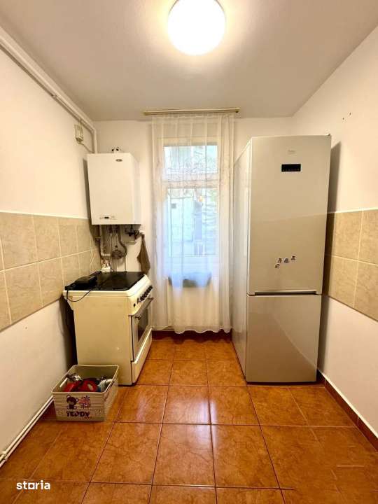 Apartament cu 2 camere , semidecomandat, etaj I din IV , Aleea POSTAVA - Imagine principală: 2/9