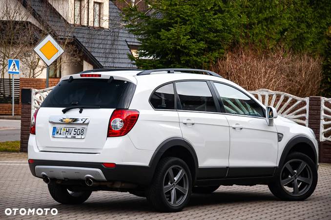 Chevrolet Captiva 2.4 2WD 5 Sitzer LS - 19