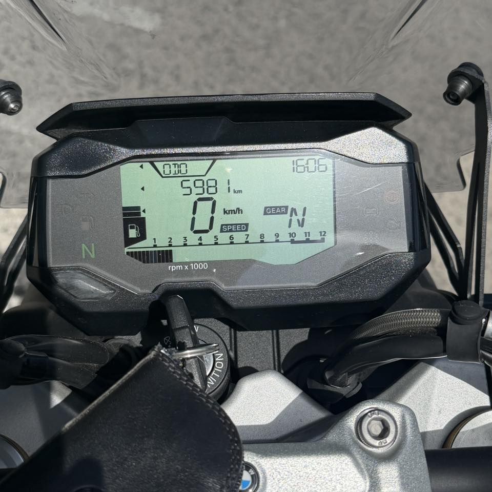 BMW G 310 R