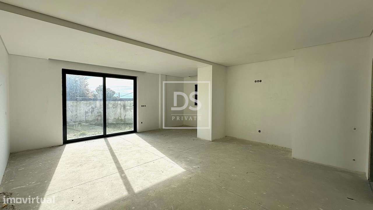 Moradia T3 isolada com vista rio em Amarante.-10