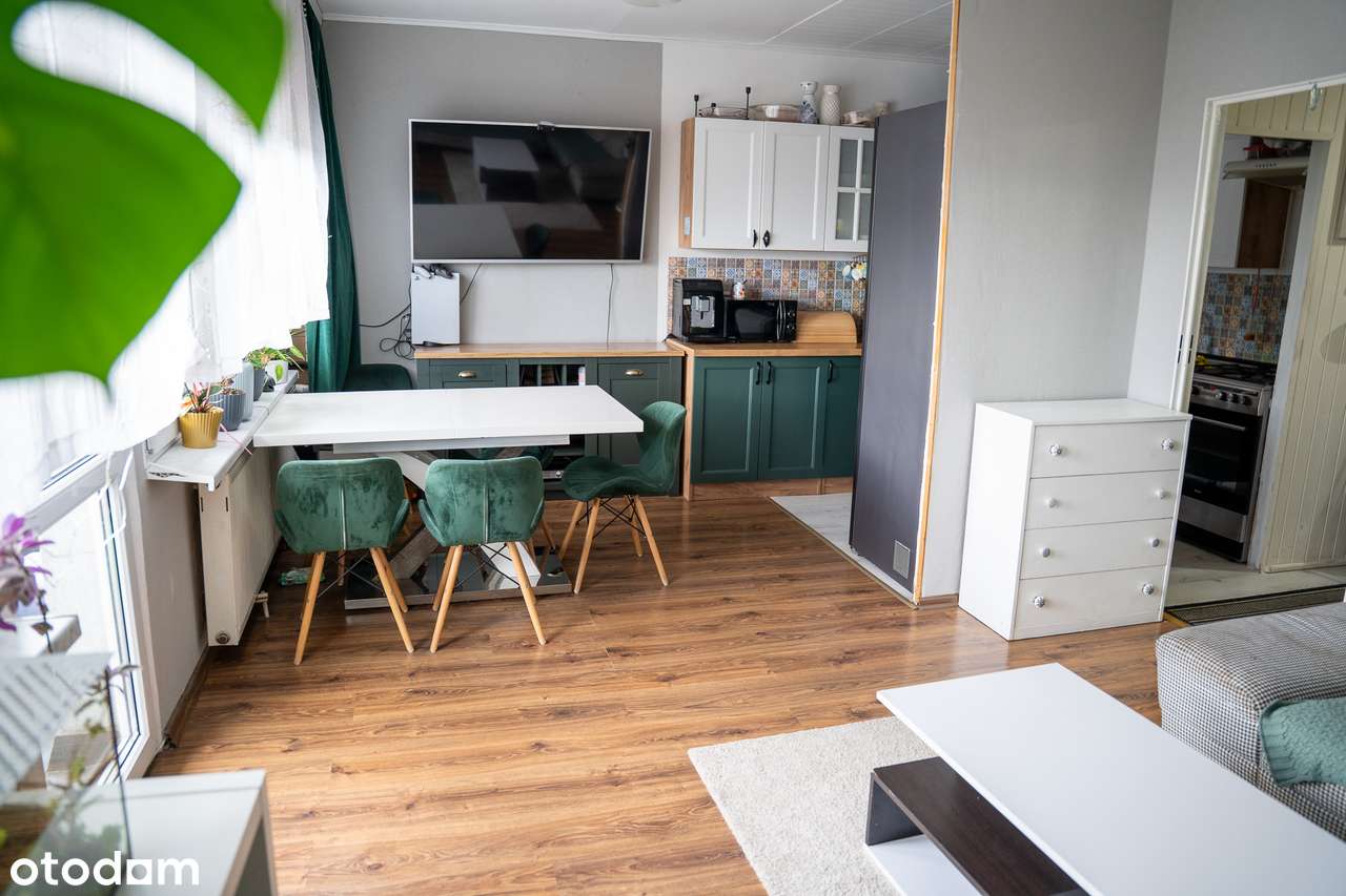 Przytulne i przestronne 4-pokojowe mieszkanie w centrum Radlina!-5