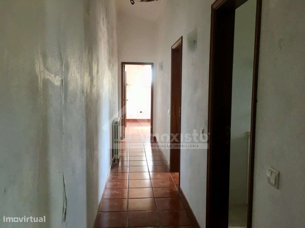 Moradia T6 pronta a habitar com piscina em Lousã-48