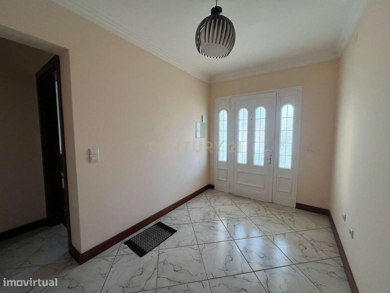 Moradia T4 com Vista Panorâmica – Conforto, Espaço e Localização Privi - Grande imagem: 5/35