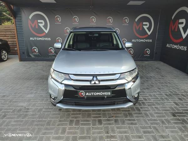 Mitsubishi Outlander 2.2 DI-D Intense - 3