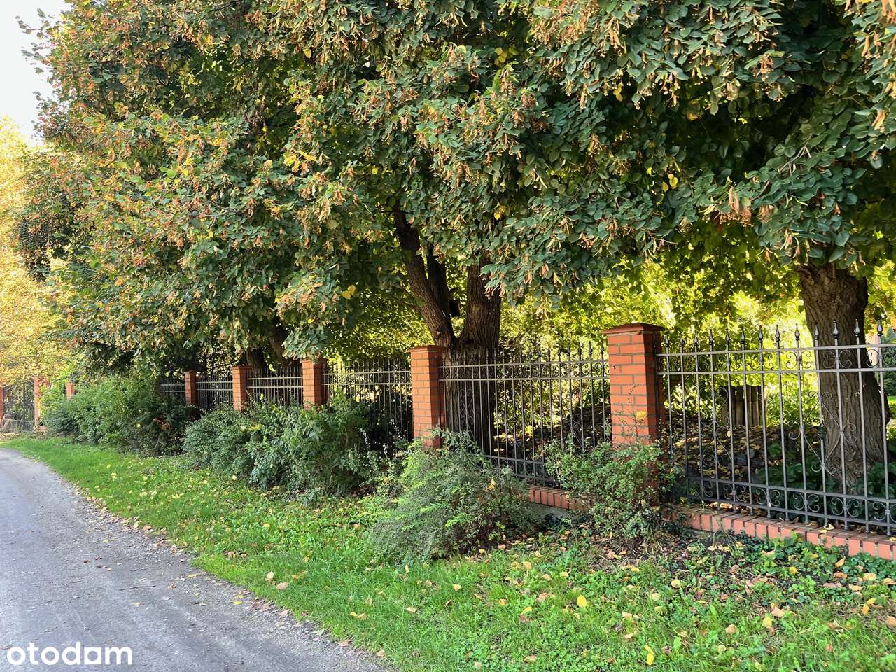 sprzedam działkę Nadolice przy parku możliwy dom lub blok-4
